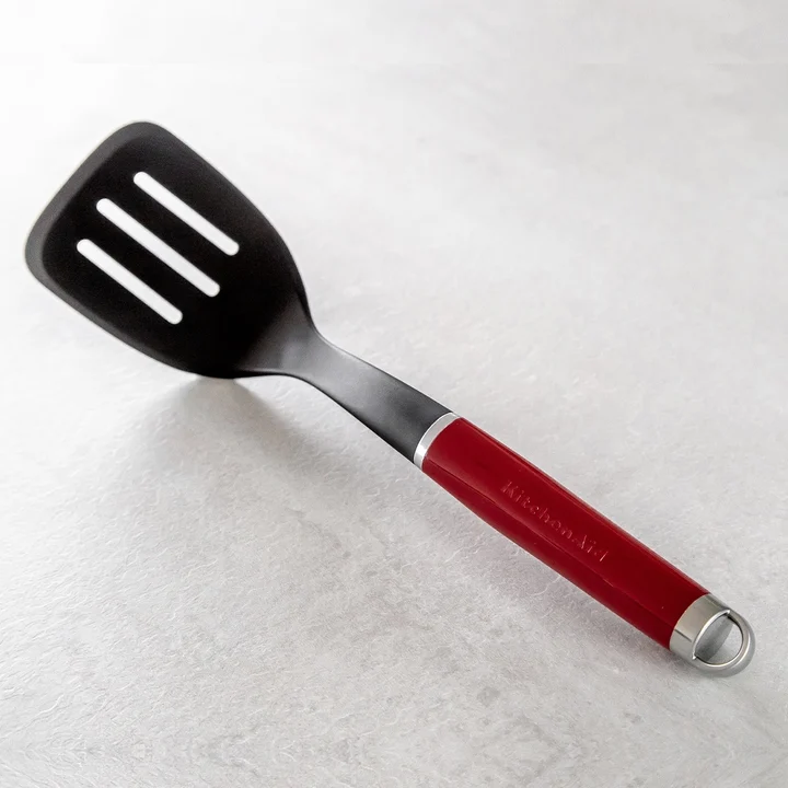 Szpatuła z otworami Coreline czerwona