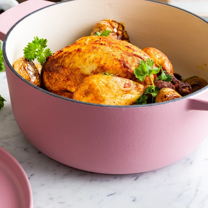 5,2L Garnek żeliwny pudrowy róż