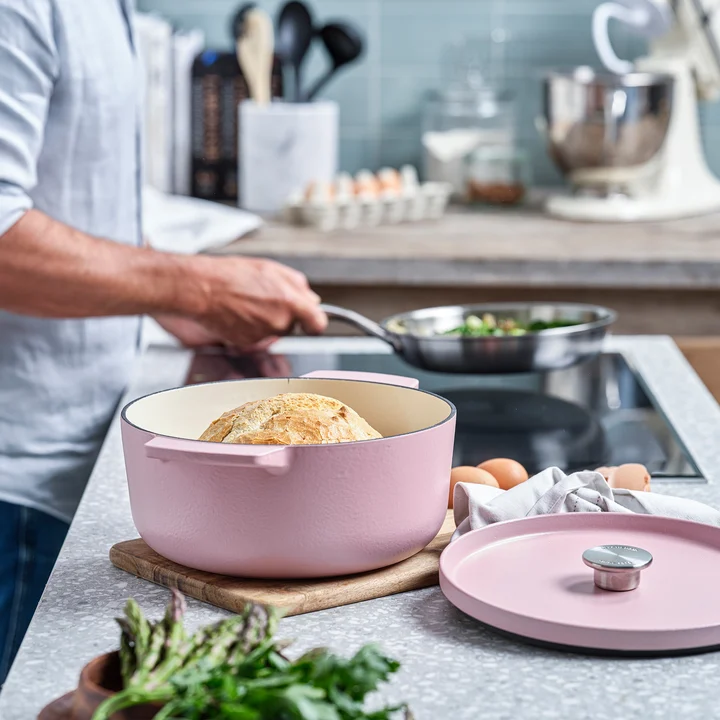 3,3L Garnek żeliwny pudrowy róż