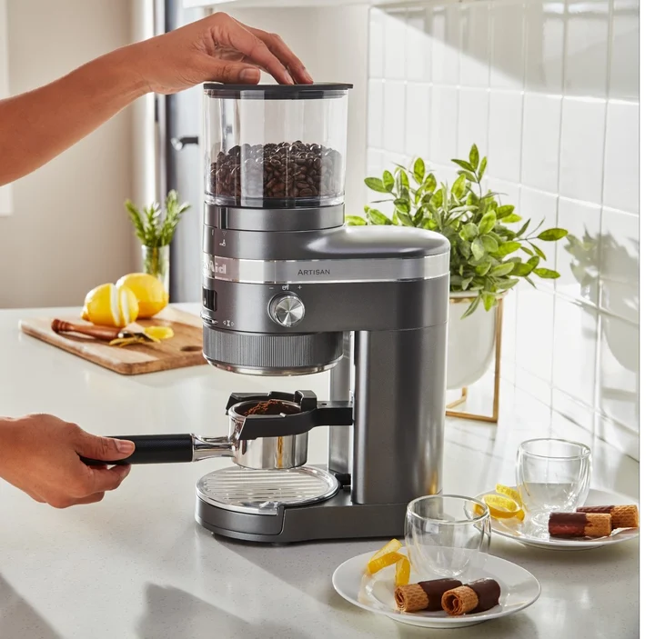 Młynek do kawy KitchenAid srebrny