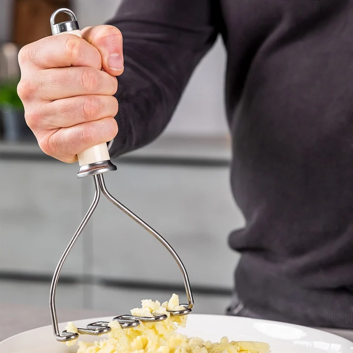 Tłuczek do ziemniaków Coreline kremowy