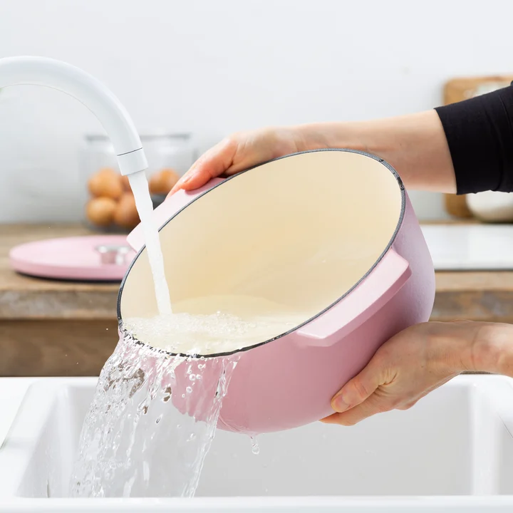 5,2L Garnek żeliwny pudrowy róż