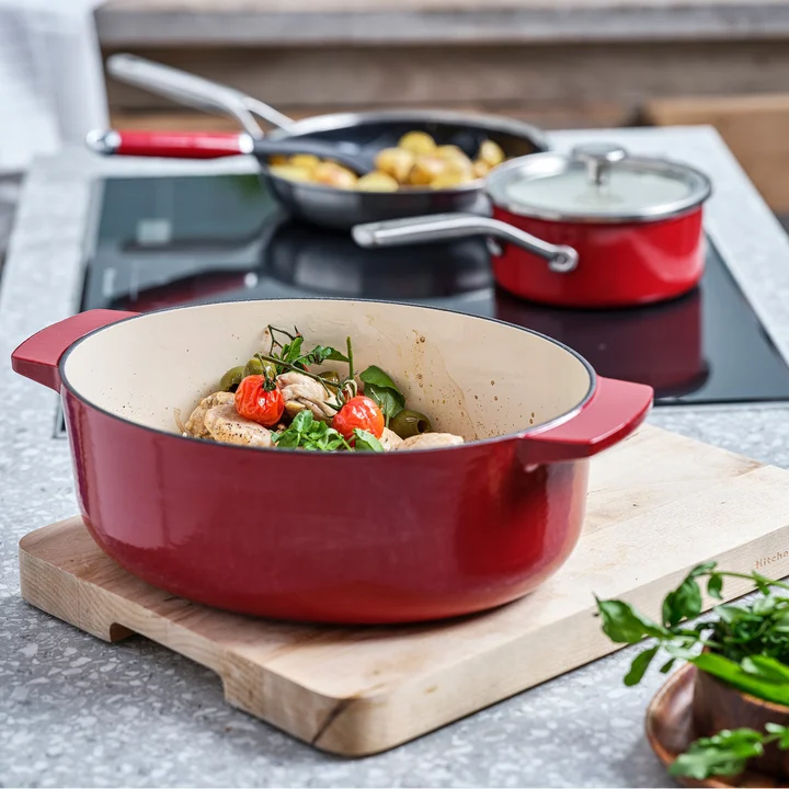 5,6L Brytfanka żeliwna czerwona