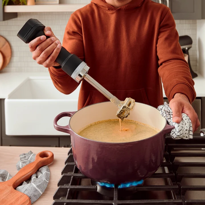 Blender ręczny KitchenAid Go z akces. z aku.