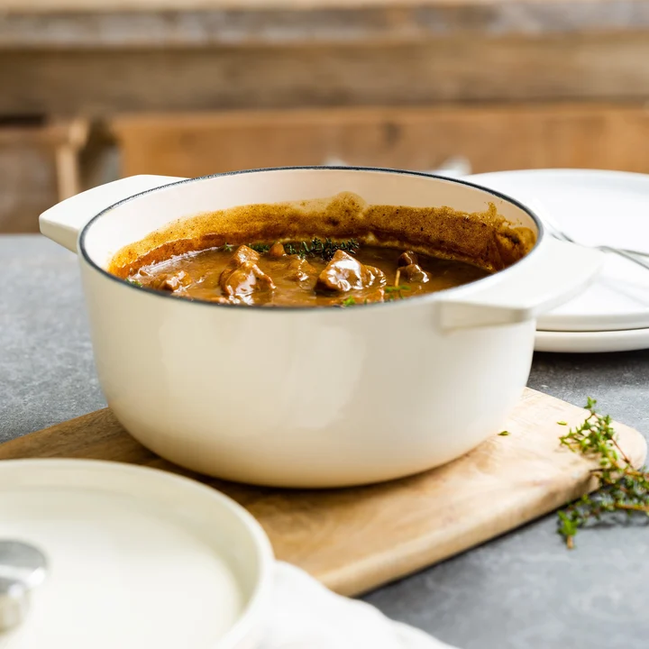 3,3L Garnek żeliwny kremowy