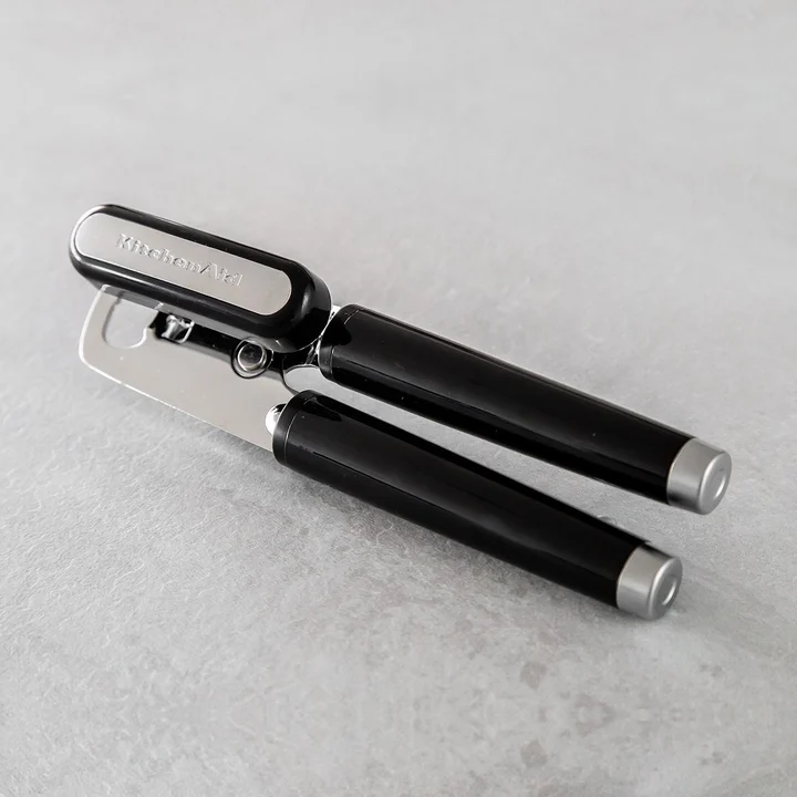 Otwieracz do puszek i butelek Classic czarny