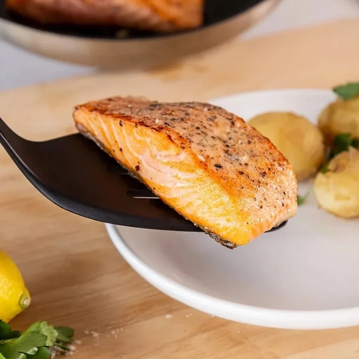 Szpatuła z otworami Coreline szara