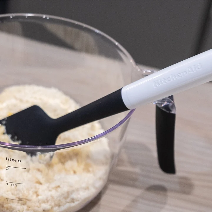 Szpatuła skośna Classic biała