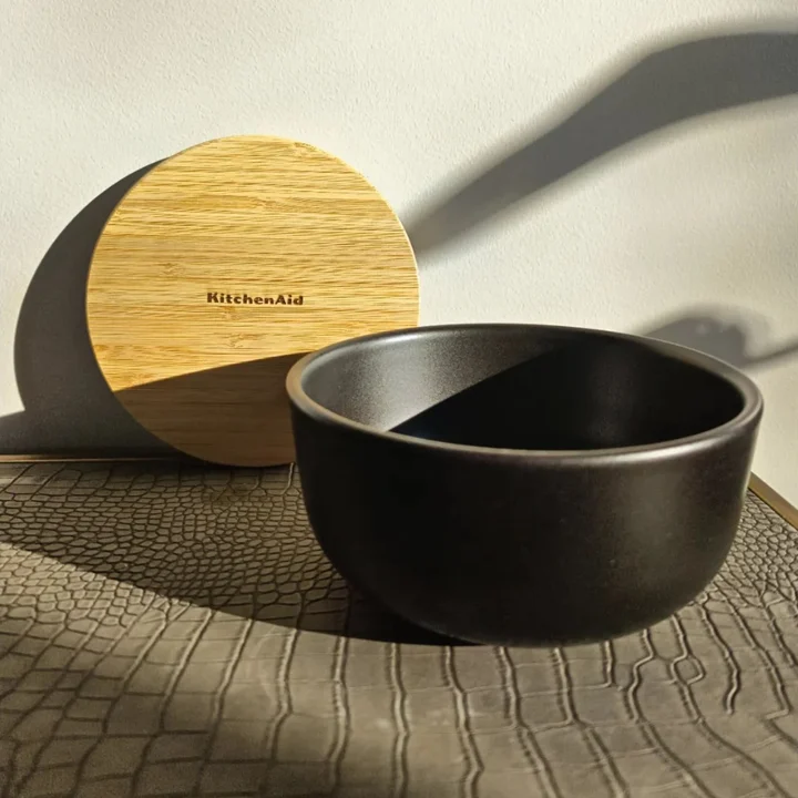 Miseczka ceramiczna 15cm z pokrywą czarny mat