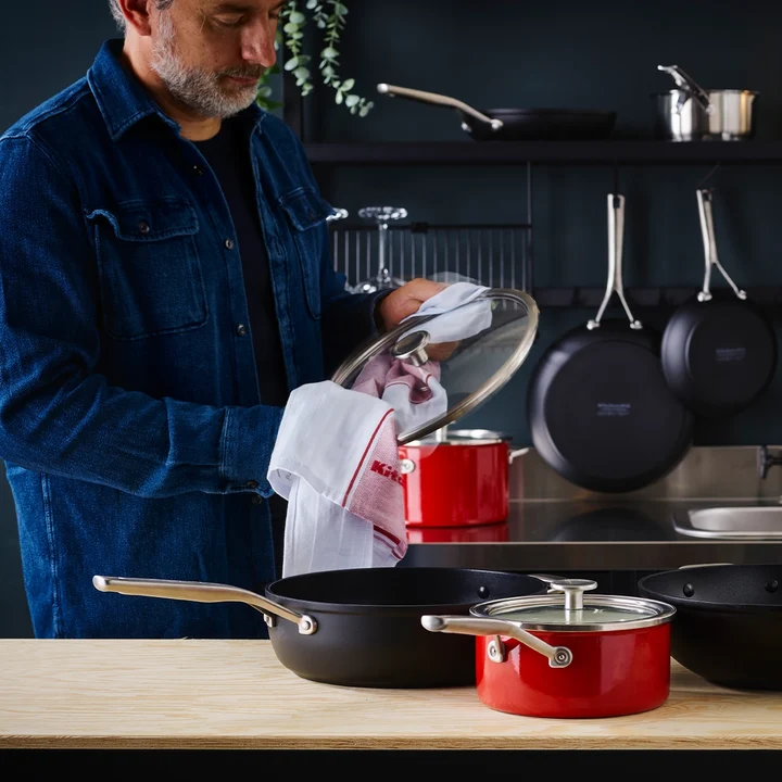 2L Rondel emaliowany z pokrywką czerwony