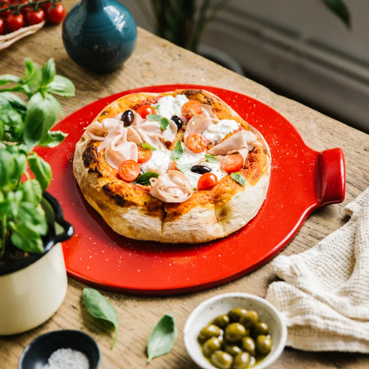Kamień do pizzy gładki czerwony Emile Henry