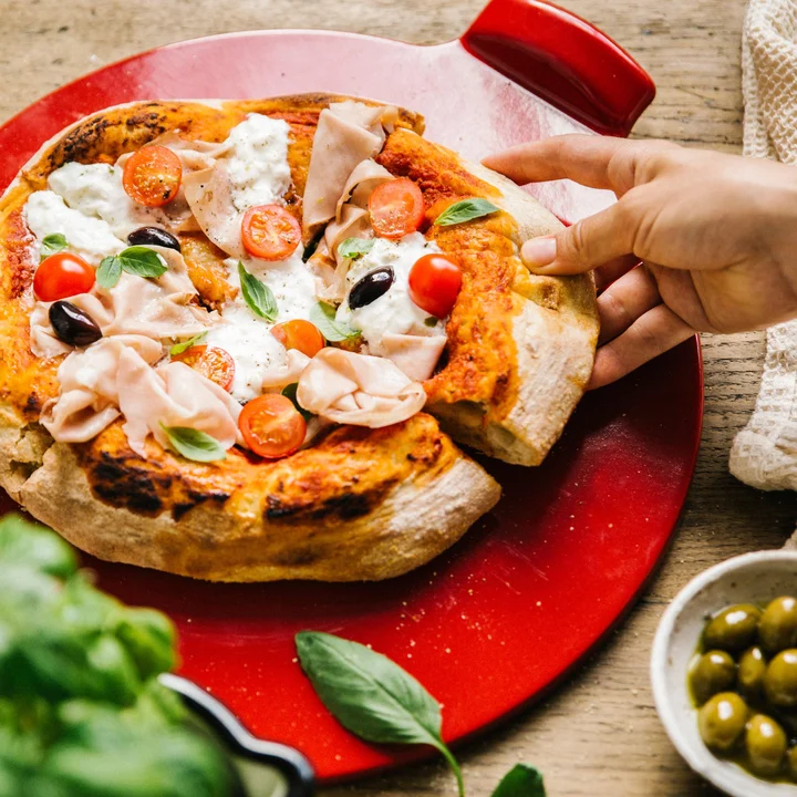 Kamień do pizzy gładki czerwony Emile Henry