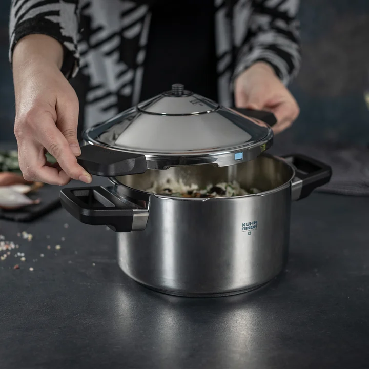 Szybkowar 2,5 L dwa uchwyty Kuhn Rikon