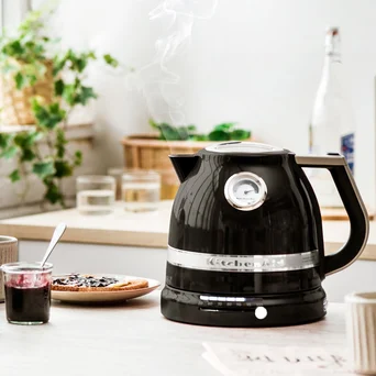 1,5L Czajnik Artisan 5KEK1522 w kolorze czarny