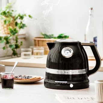 1,5L Czajnik Artisan 5KEK1522 w kolorze czarny