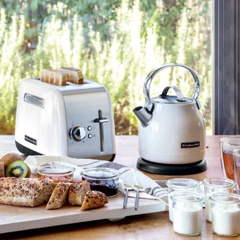 Śniadaniowy Zestaw Stella Classic w kolorze biały