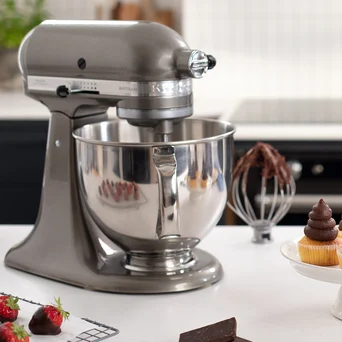 4,8L Artisan 5 KitchenAid 5KSM175 w kolorze srebrzystopopielaty